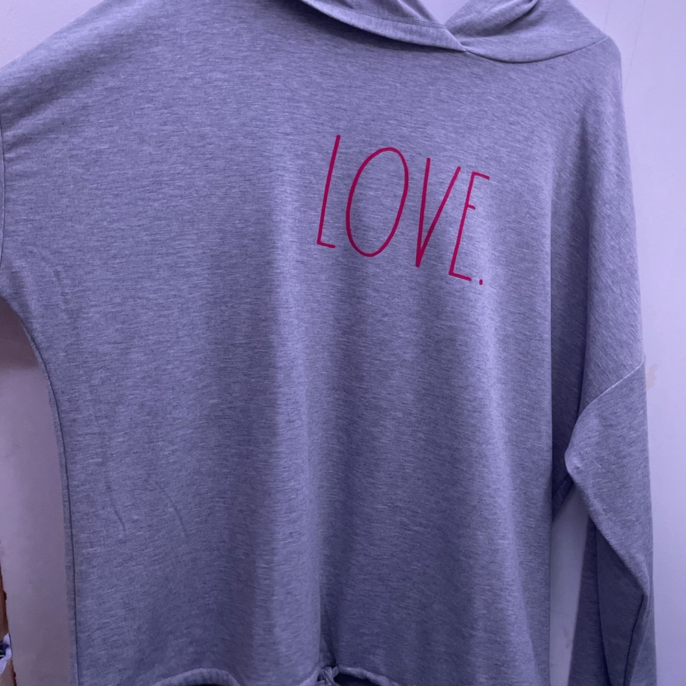 Love hooded long sleeve